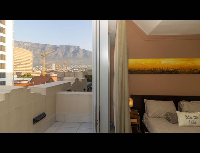 1 BEDROOM APARTMENT TO LET IN CAPE TOWN CITY CENTRE